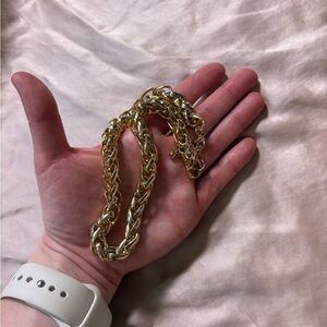 Elegant Gold Chain Necklace